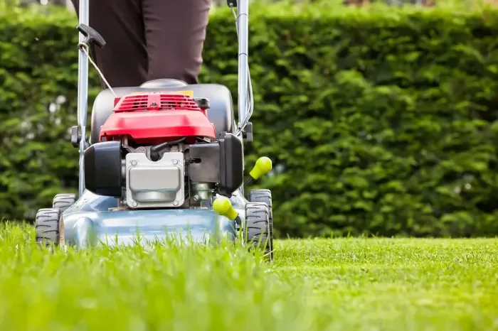 How to mow a lawn Antioch, CA